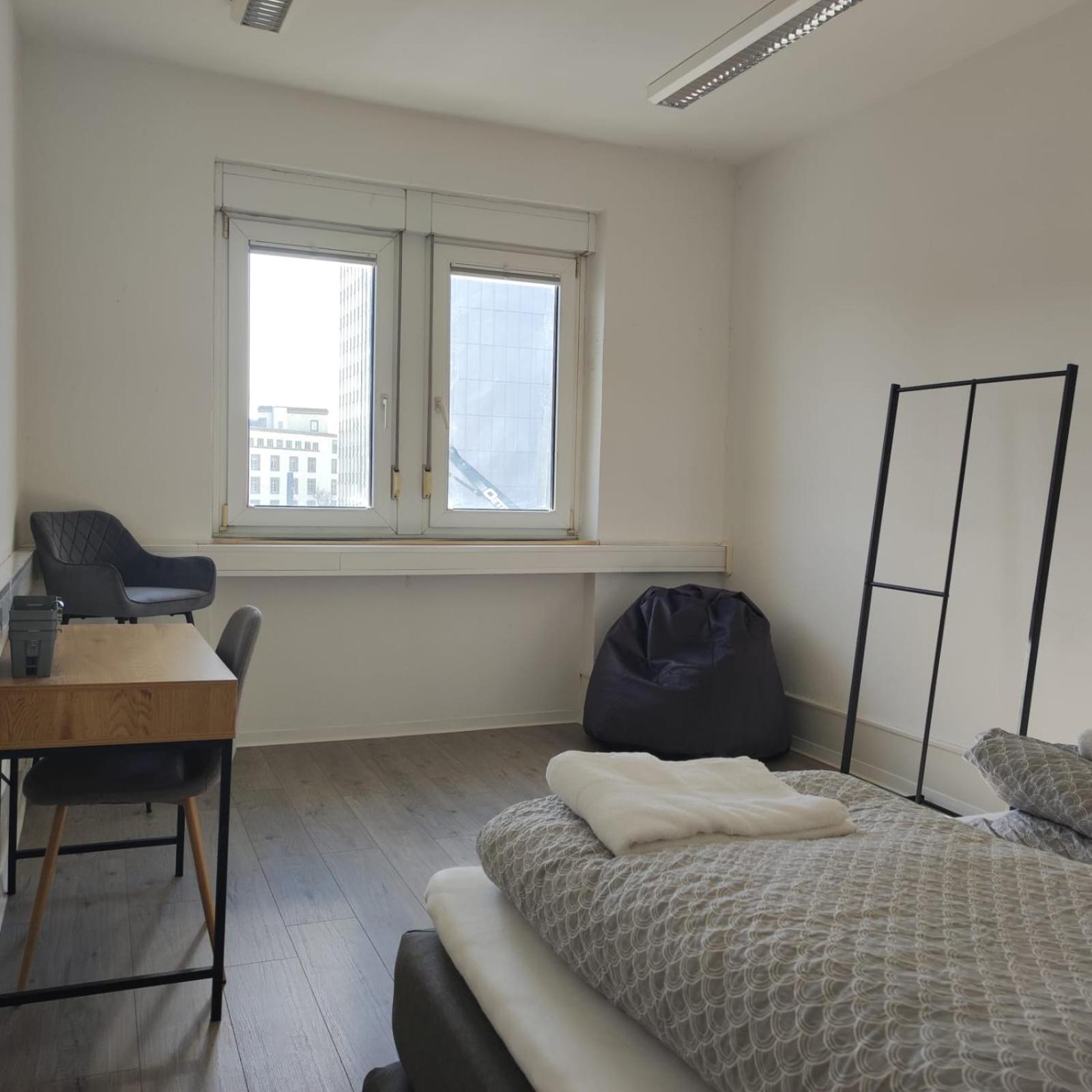 Simplex Apartments Am Ettlinger Tor Spacious カールスルーエ エクステリア 写真