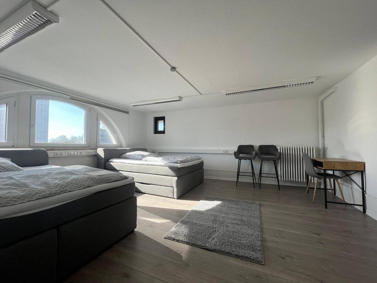 Simplex Apartments Am Ettlinger Tor Spacious カールスルーエ エクステリア 写真