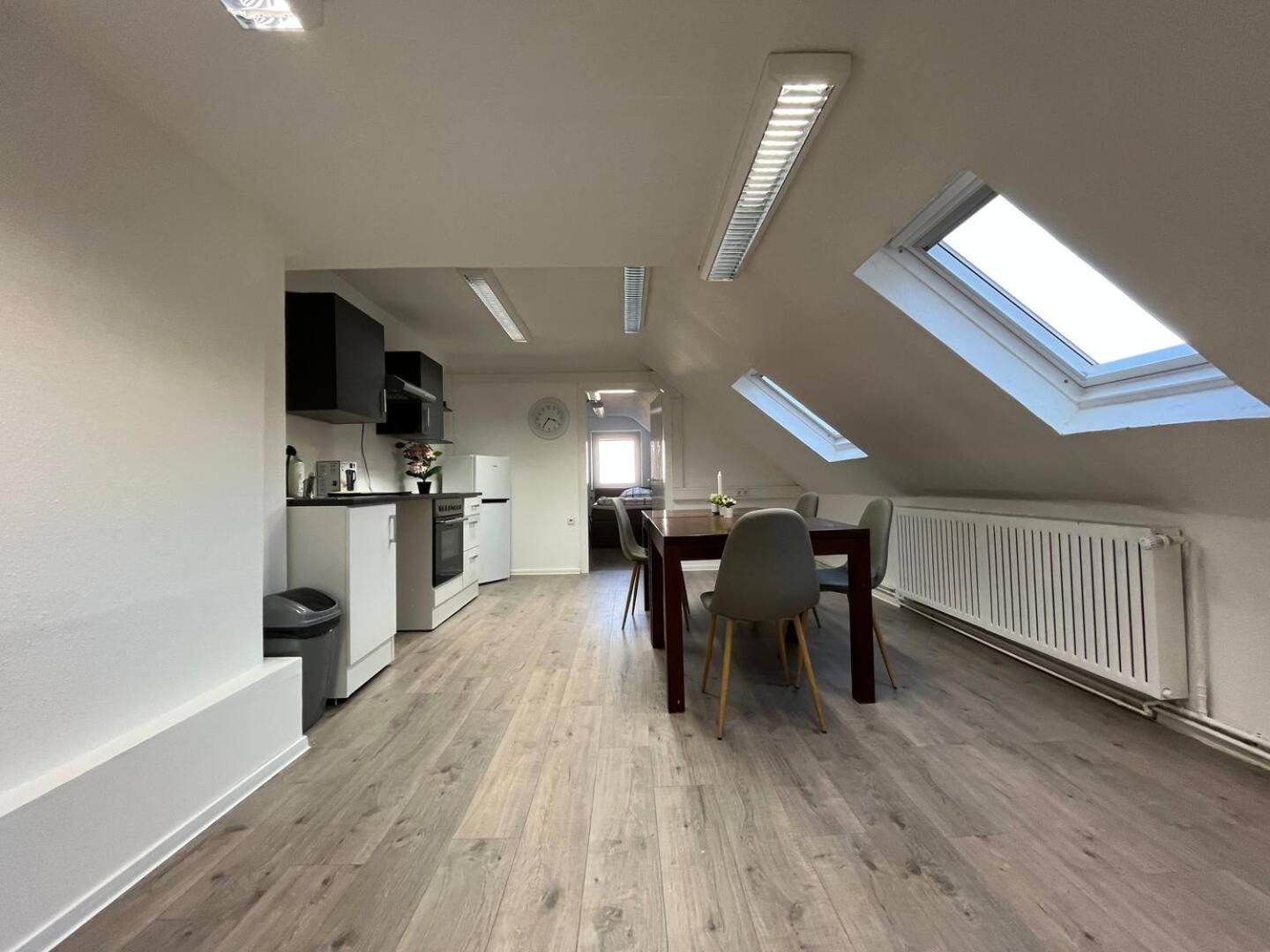 Simplex Apartments Am Ettlinger Tor Spacious カールスルーエ エクステリア 写真