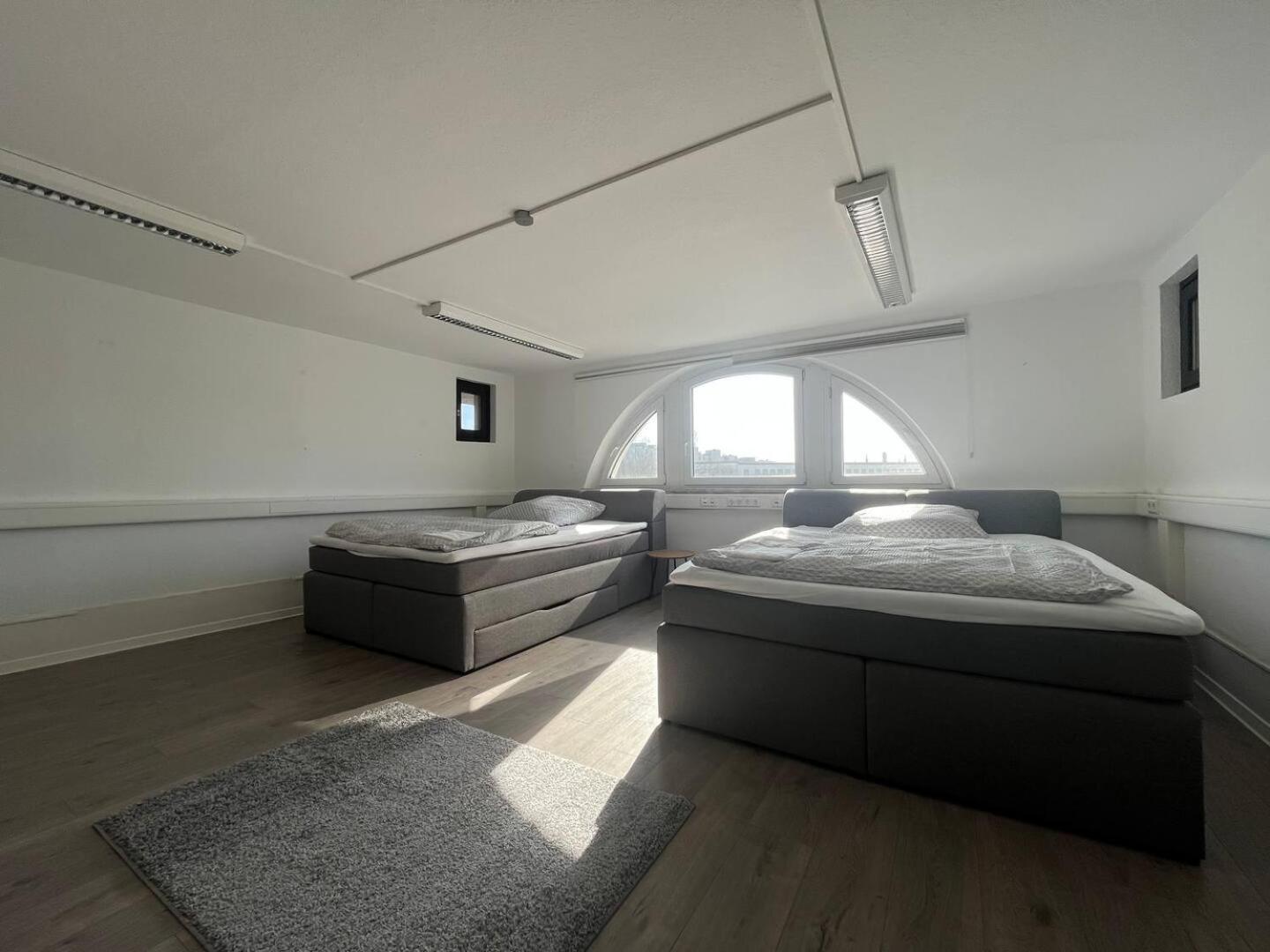 Simplex Apartments Am Ettlinger Tor Spacious カールスルーエ エクステリア 写真