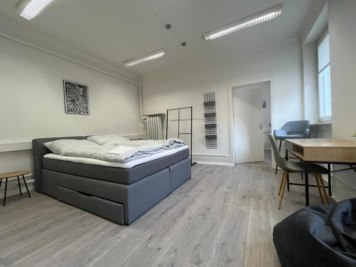 Simplex Apartments Am Ettlinger Tor Spacious カールスルーエ エクステリア 写真